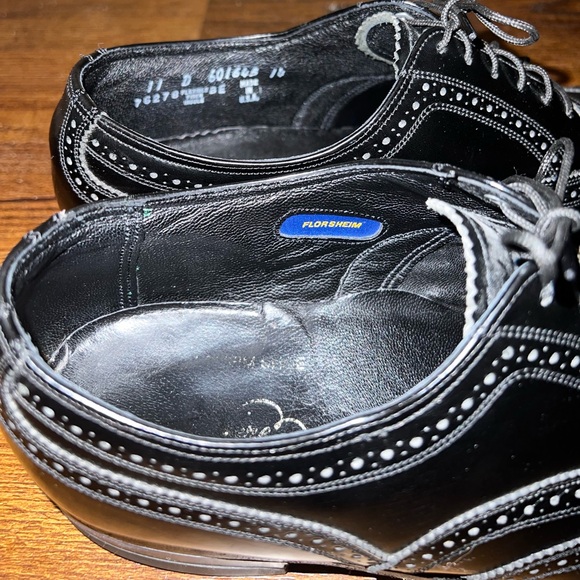 Vintage Florsheim Black Leather Wingtip Brogue Men's Dress Shoes Size 10.5/11 - Picture 9 of 16